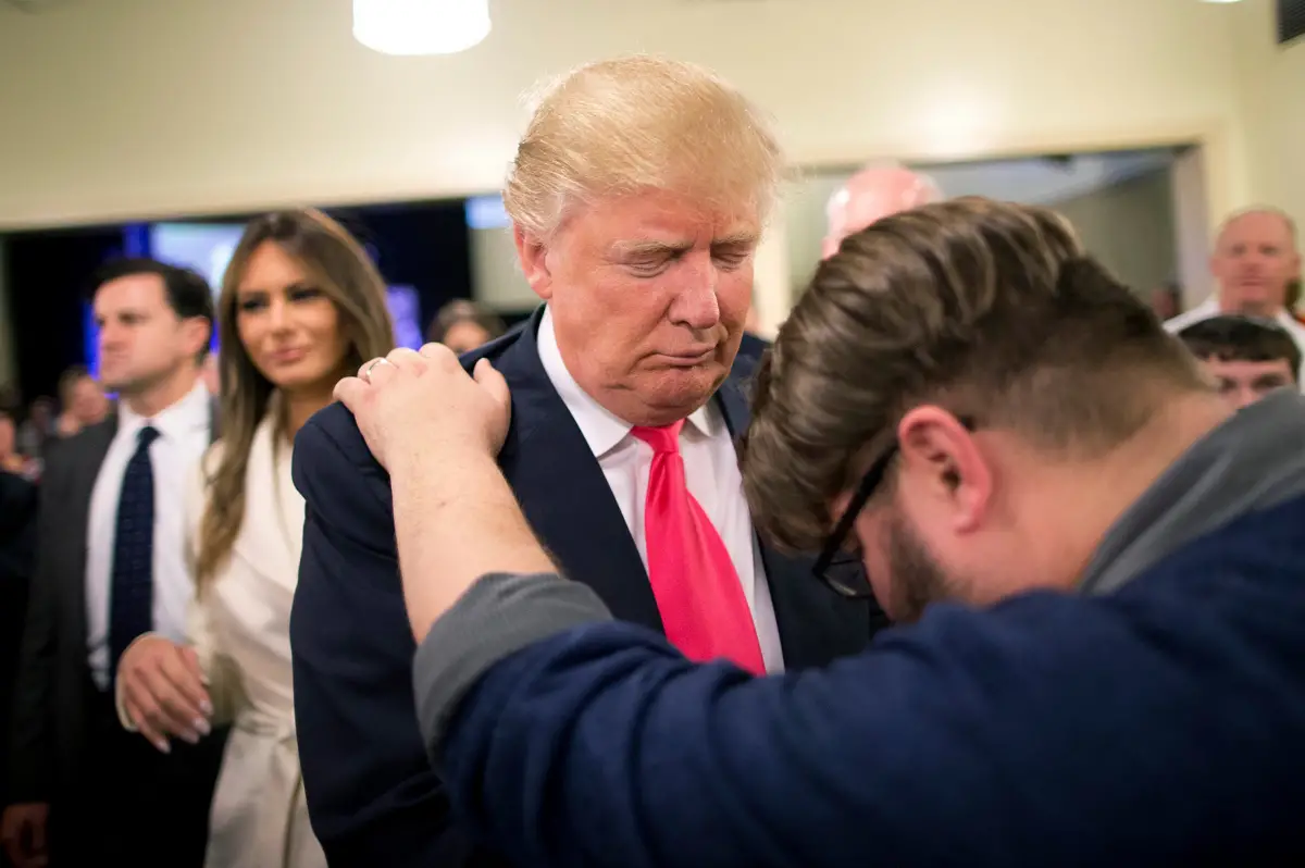 Evangelicals Arent Just Praying for Trump  Theyre Commissioning Him ...