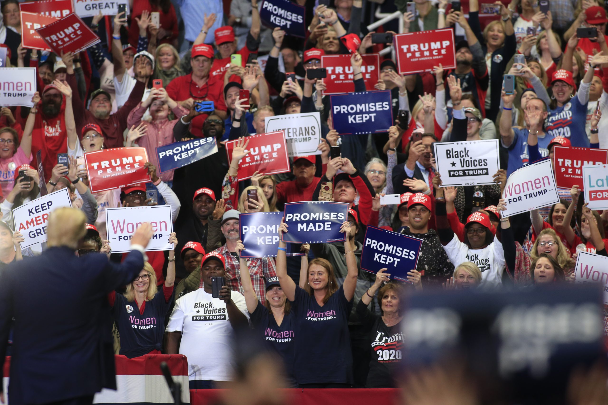How Many Attended Trumps North Carolina Rally? Crowd Photos