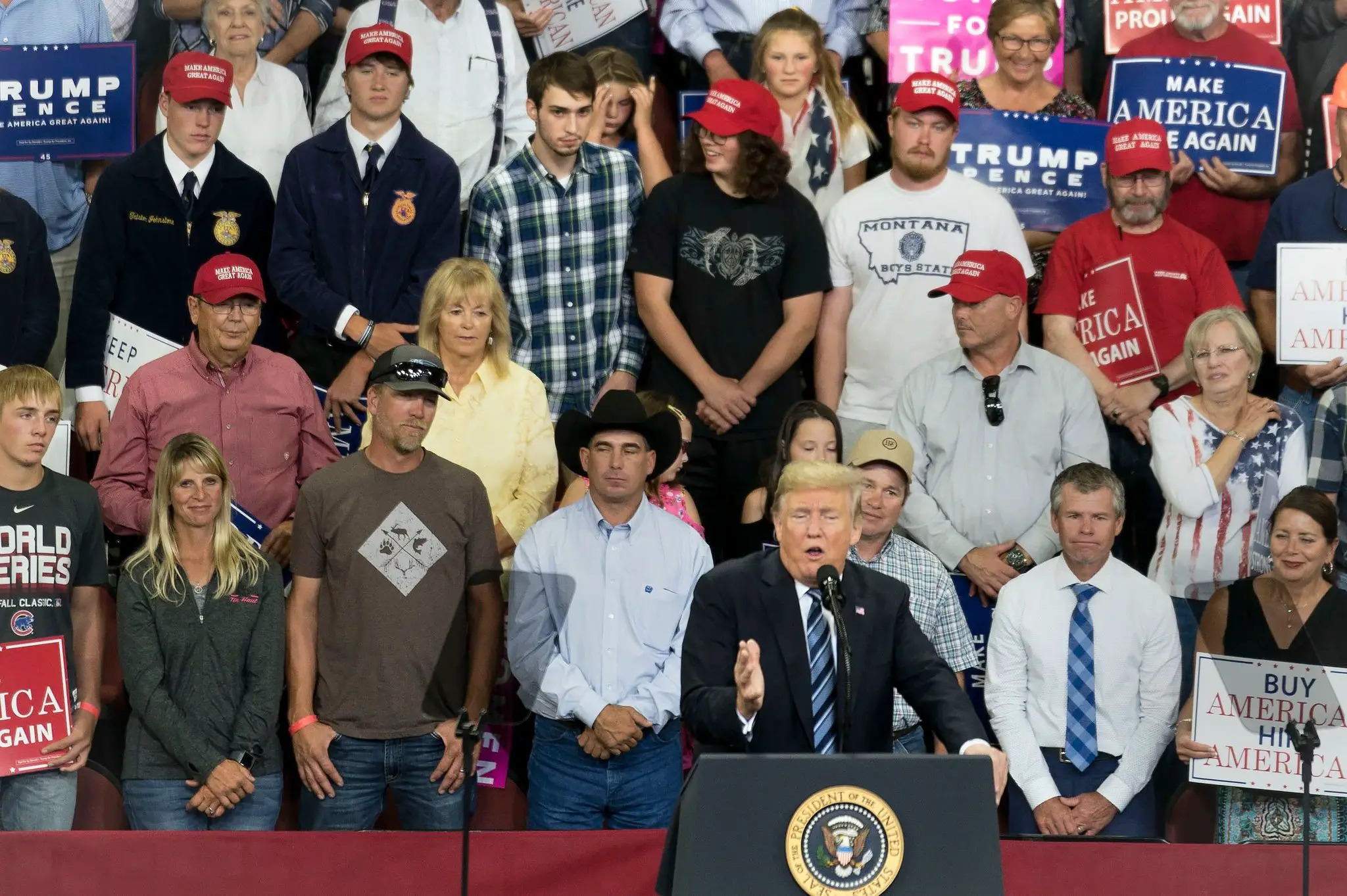 How Plaid Shirt Guy Got Prime Seating at a Trump Rally