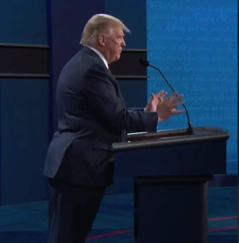 PHOTO Donald Trump Being Held Up By Podium During Final Debate