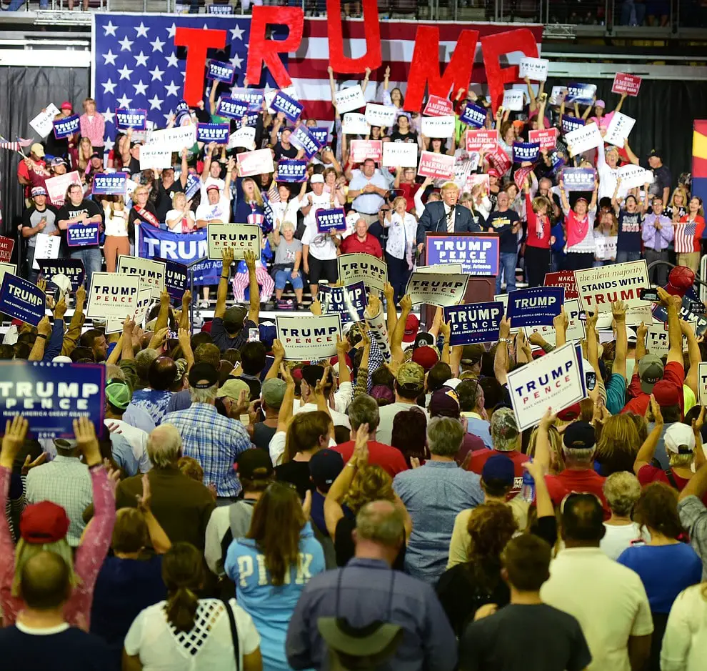 Trump whips Prescott Valley crowd into a frenzy